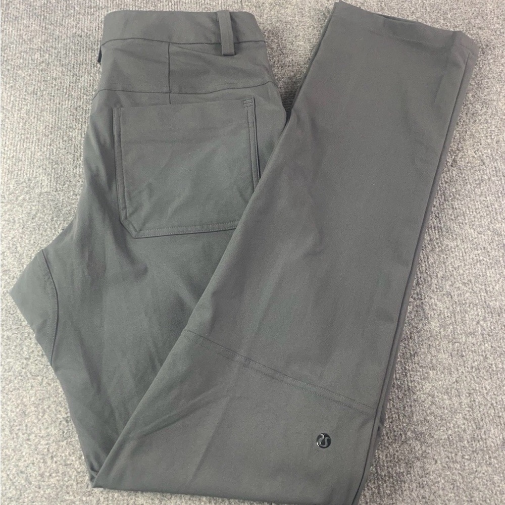 Lululemon ABC Slim Fit Warpstreme Mens Chino Pants Size 30x34 Gray